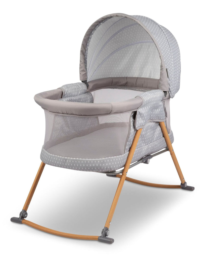 Amherst Rocking Baby Bassinet E6571